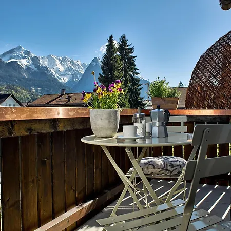 Alpenwelt Ii